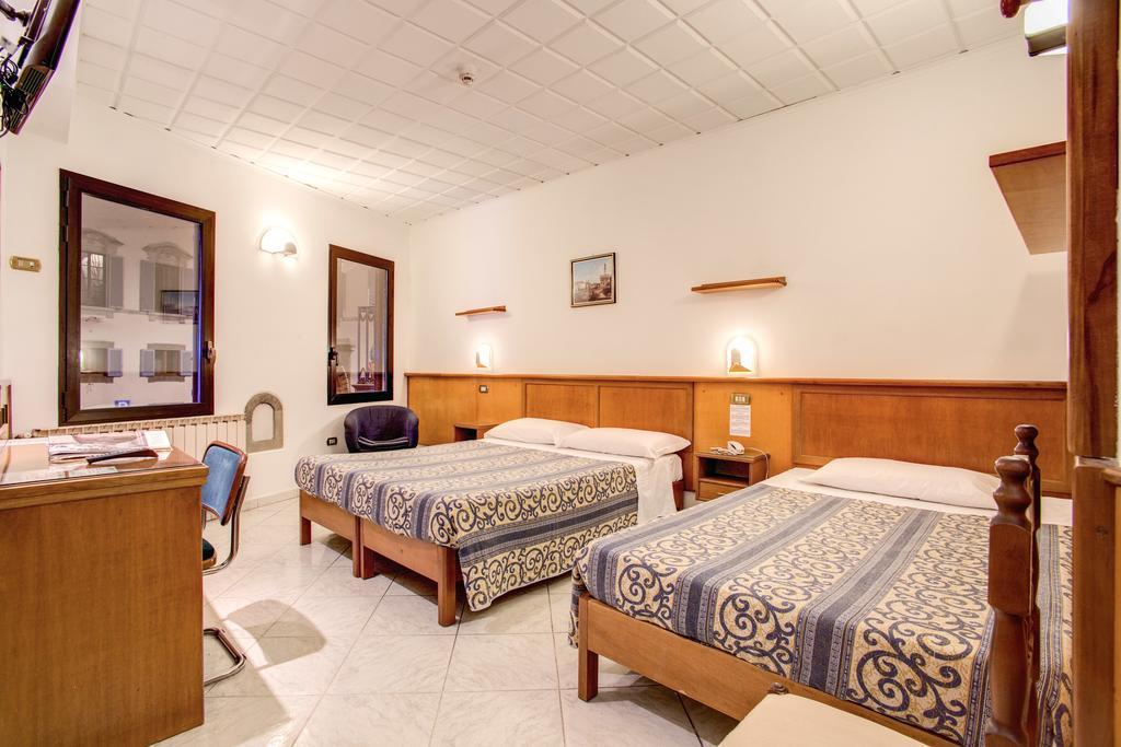 Lorena Hotel Florencia