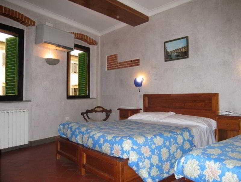 Lorena Hotel Florencia