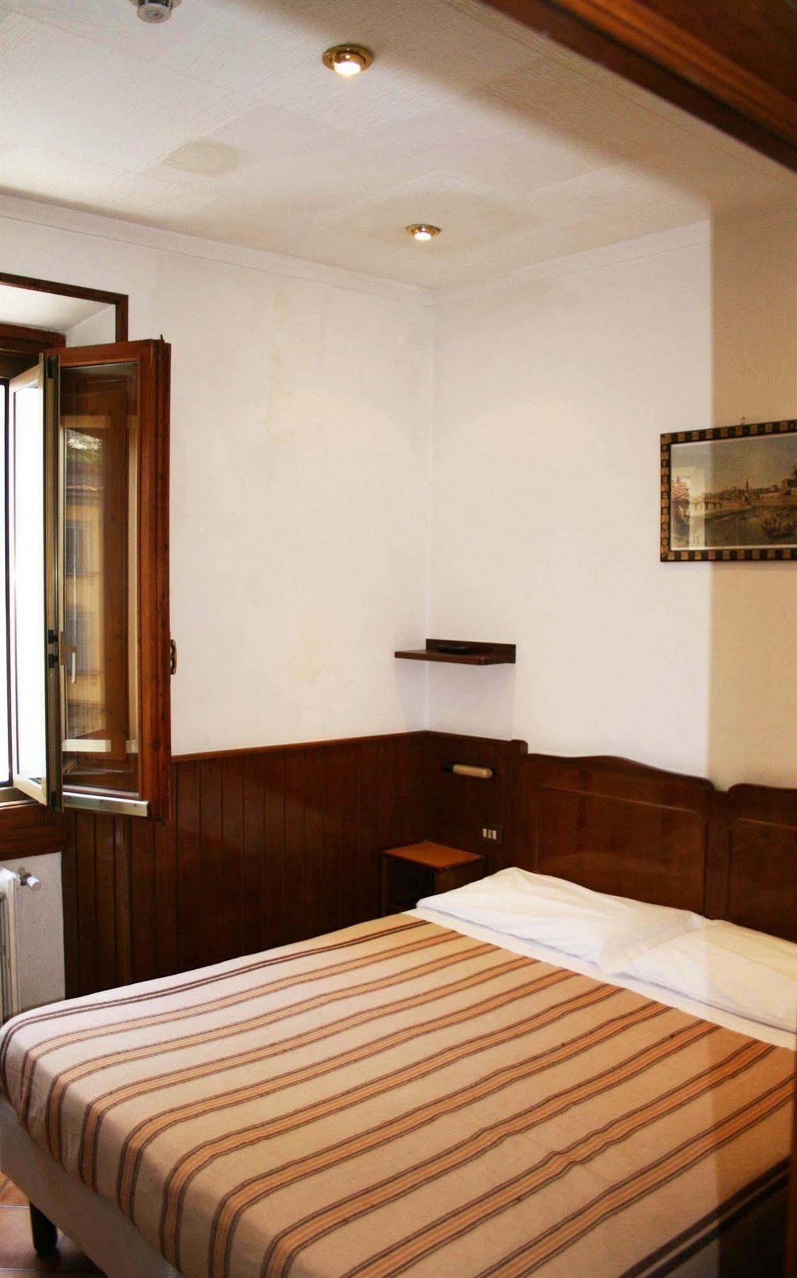Lorena 2* Florencia